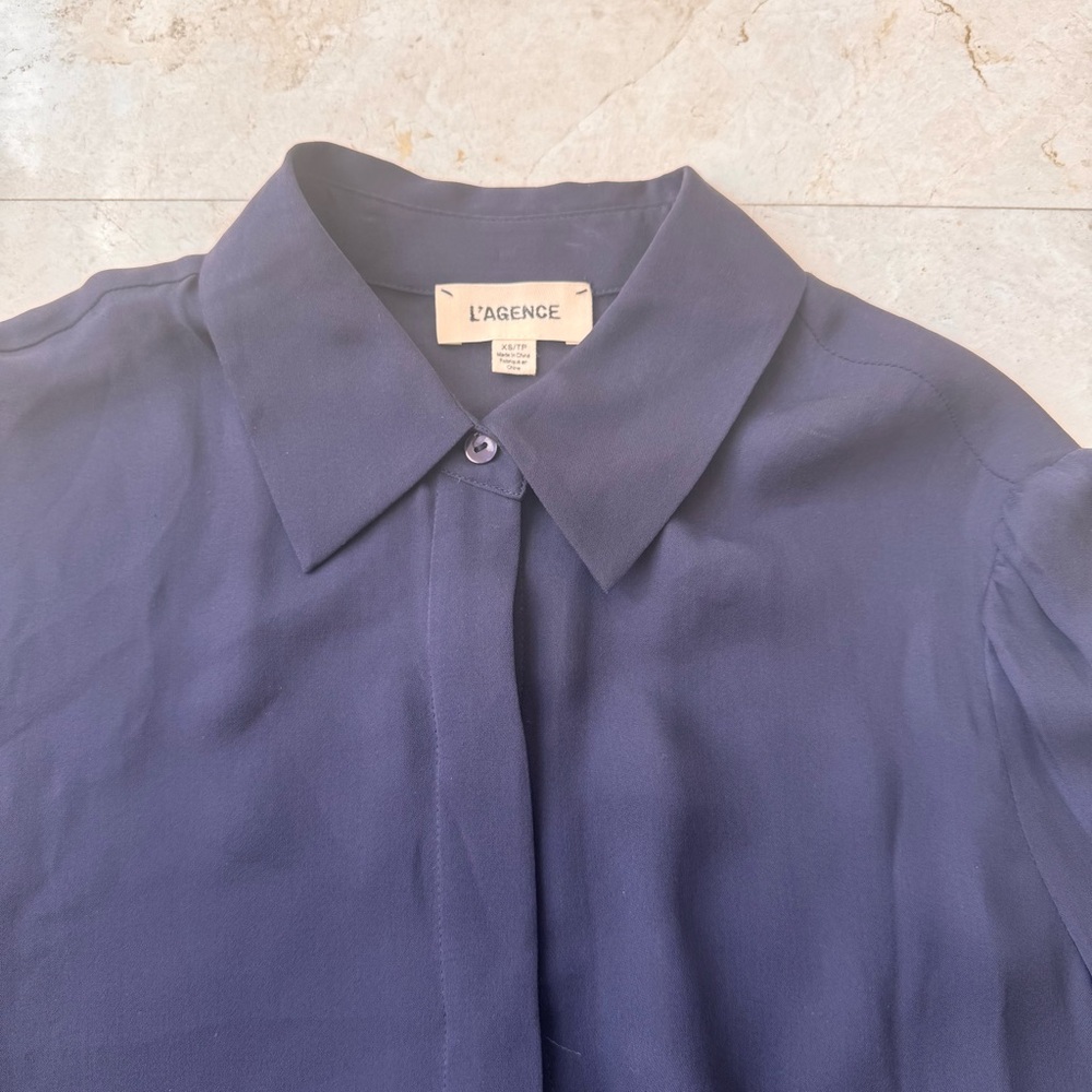 L’Agence Lucien Diamond Navy Blue Silk Blouse size S - Picture 4 of 9
